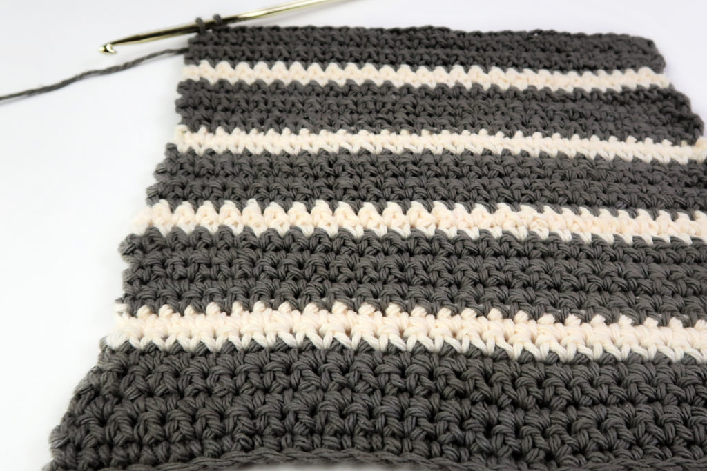 Single Crochet Dishcloth/Washcloth Pattern Looped and Knotted