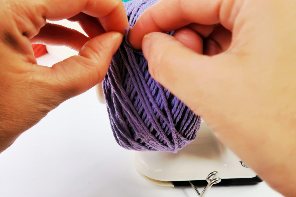 Kitcheniva Hand Operated Knitting Yarn Ball Winder