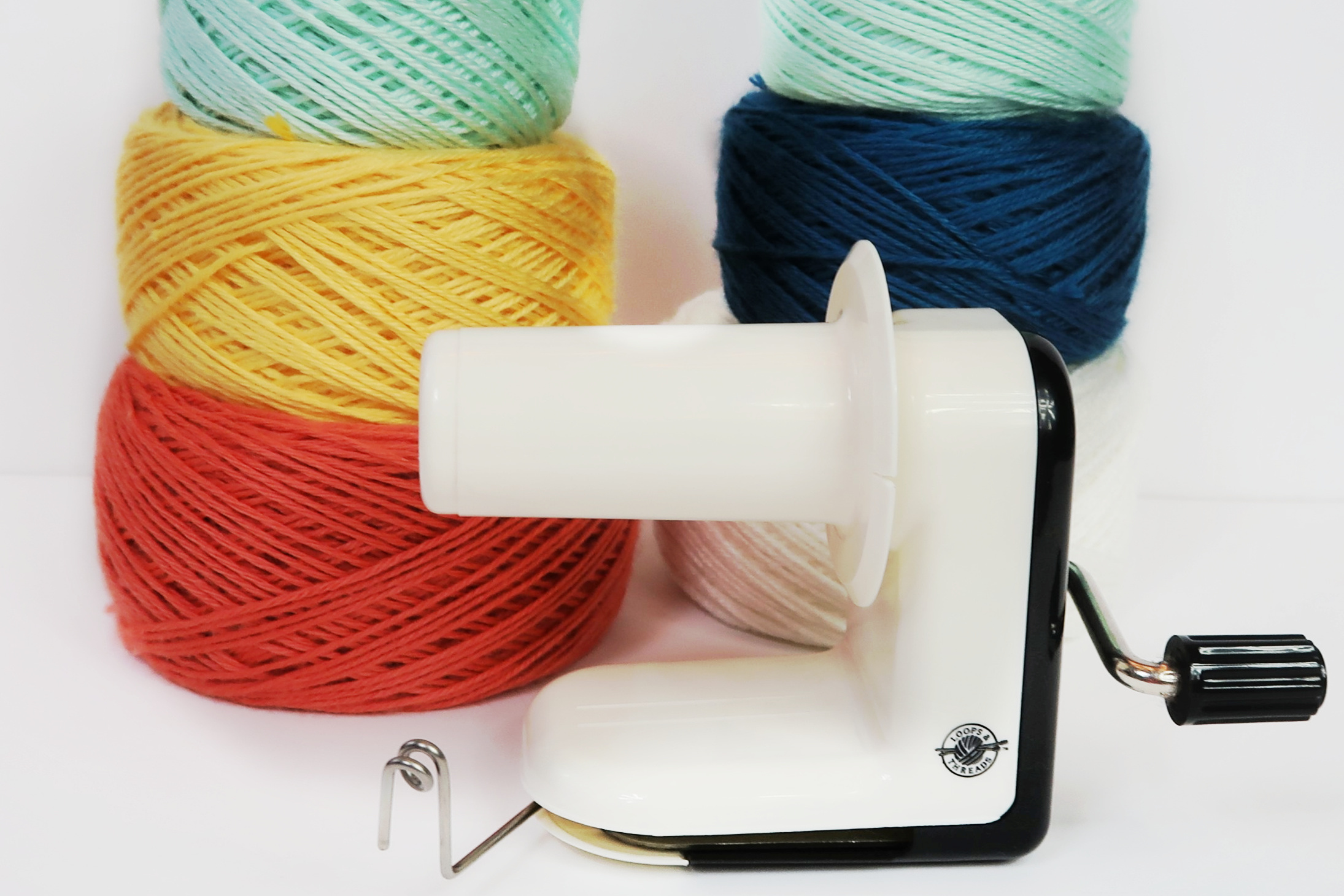 The Best Hand Operated Yarn Winders - Looped and Knotted