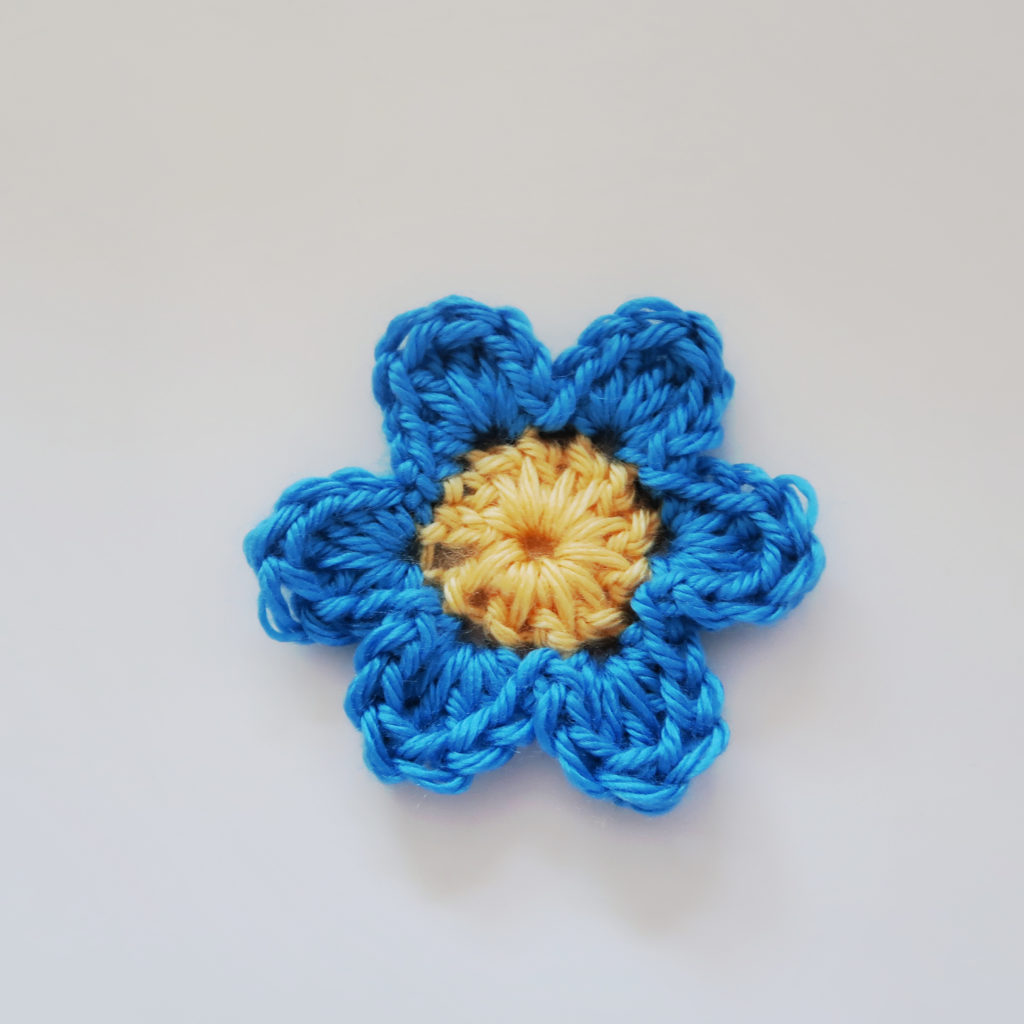 free crochet flower pattern